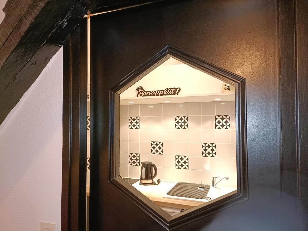 Apartament Le Coeur Du Centre Historique Refait A Neuf Honfleur Zewnętrze zdjęcie